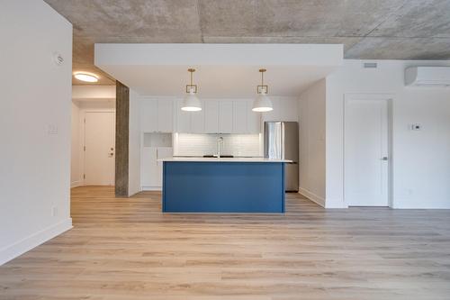 Cuisine - 104-8945 Boul. Viau, Montréal (Saint-Léonard), QC - Indoor Photo Showing Kitchen