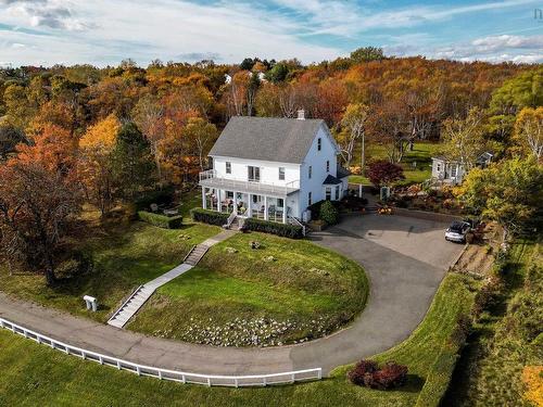 516 Purves Street  North Sydney, NS B2A 1E2