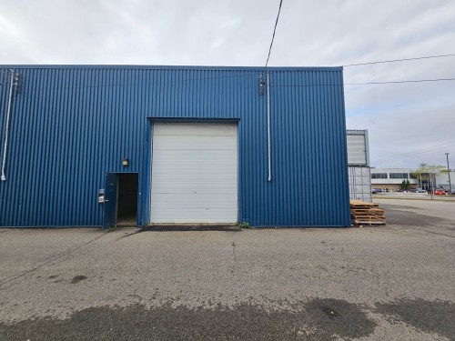 Expédition (porte/quai) - 100-2315 Boul. Des Entreprises, Terrebonne (Terrebonne), QC - Outdoor