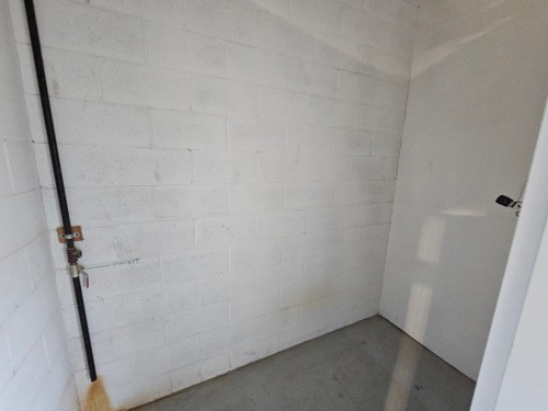 Salle - 100-2315 Boul. Des Entreprises, Terrebonne (Terrebonne), QC - Indoor Photo Showing Bathroom