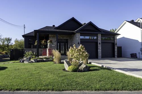 157 Rue Jules Monast  Cowansville, QC J2K 3W9