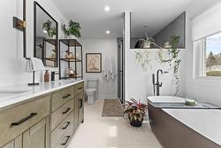 Ensuite bathroom - 