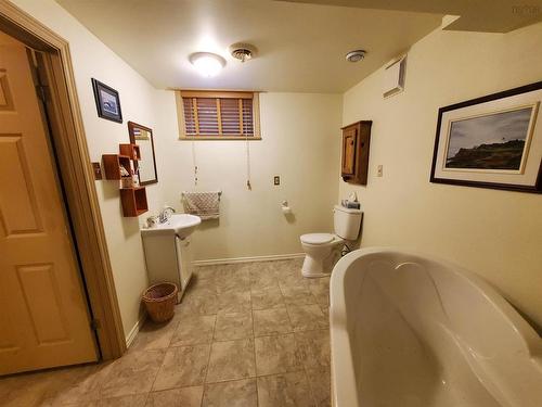 44 Harbour Drive, Pictou, NS 