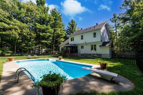 Backyard - 2527 Rue De La Vallée-De-La-Loire, Saint-Lazare, QC - Outdoor With In Ground Pool With Backyard