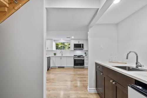 Basement - 2527 Rue De La Vallée-De-La-Loire, Saint-Lazare, QC - Indoor Photo Showing Kitchen