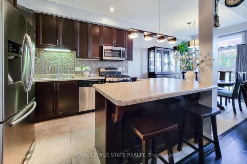 110 Marina Point Crescent, Hamilton, ON - Indoor Photo Showing Kitchen With Stainless Steel Kitchen With Upgraded Kitchen