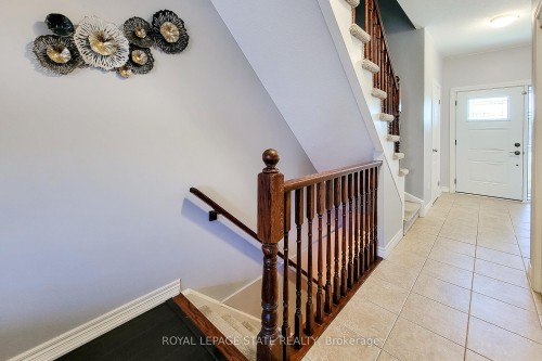 110 Marina Point Crescent, Hamilton, ON - Indoor Photo Showing Other Room