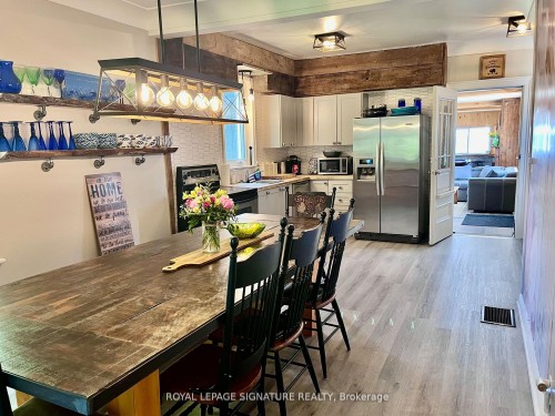 31 Blue Bay Lane, Kawartha Lakes, ON - Indoor Photo Showing Dining Room