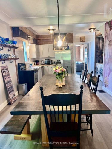31 Blue Bay Lane, Kawartha Lakes, ON - Indoor Photo Showing Dining Room