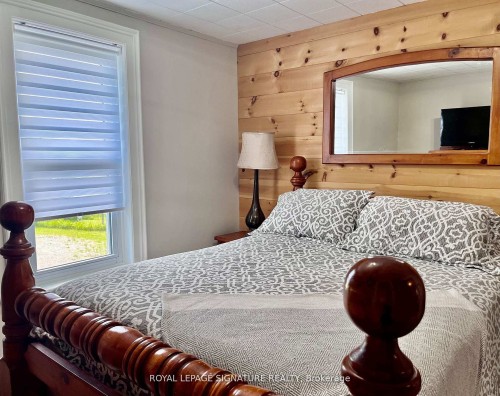 31 Blue Bay Lane, Kawartha Lakes, ON - Indoor Photo Showing Bedroom