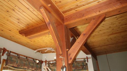 4512 Highway 6, Burton, BC 
