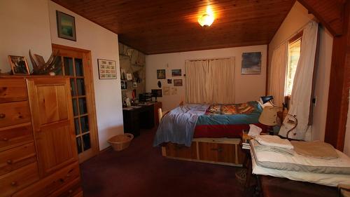 4512 Highway 6, Burton, BC 