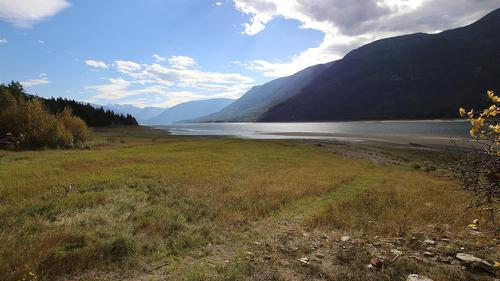4512 Highway 6, Burton, BC 