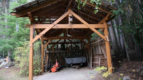 4512 Highway 6, Burton, BC 