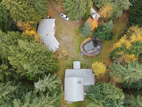 4512 Highway 6, Burton, BC 
