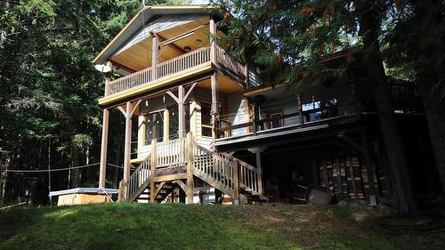 4512 Highway 6, Burton, BC 