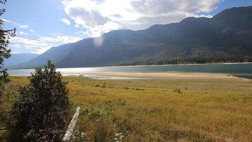 4512 Highway 6, Burton, BC 