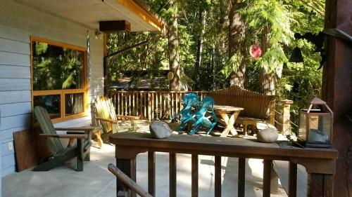 4512 Highway 6, Burton, BC 