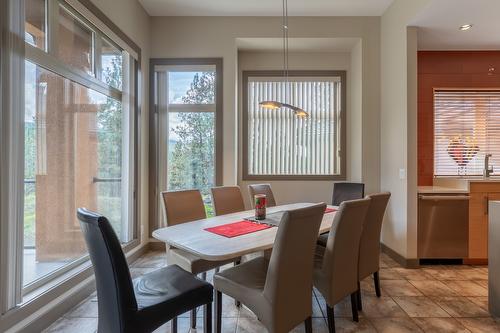 12-4100 Gallaghers Parkland, Kelowna, BC - Indoor Photo Showing Dining Room