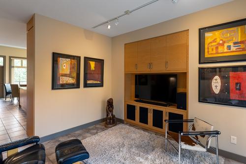 12-4100 Gallaghers Parkland, Kelowna, BC - Indoor