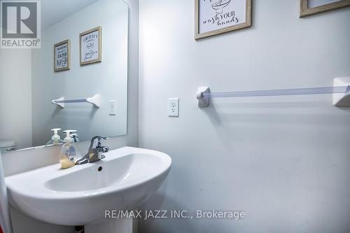 2307 Chevron Prince Path, Oshawa (Windfields), ON - Indoor Photo Showing Bathroom