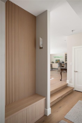 3819 Beachview Pl, Saanich, BC 