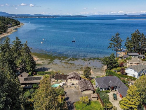 2606 James Island Rd, Central Saanich, BC 