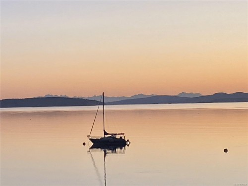 2606 James Island Rd, Central Saanich, BC 