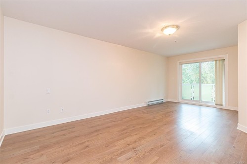 102C-540 Al Wilson Grove, Duncan, BC - Indoor Photo Showing Other Room