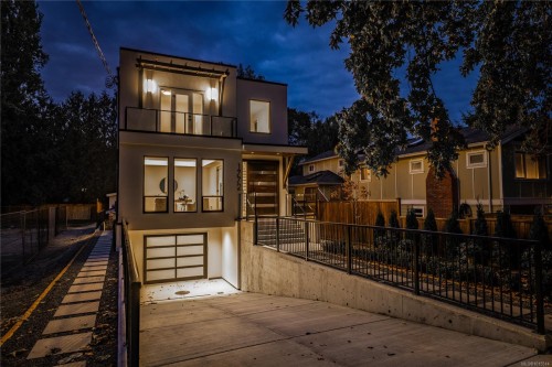 1772 Chandler Ave, Victoria, BC 