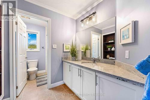 35 Charles Tilley Crescent, Clarington, ON - Indoor Photo Showing Bathroom
