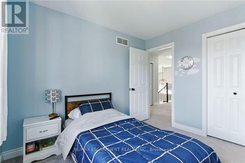 2 Caledonia Avenue, Haldimand, ON - Indoor Photo Showing Bedroom