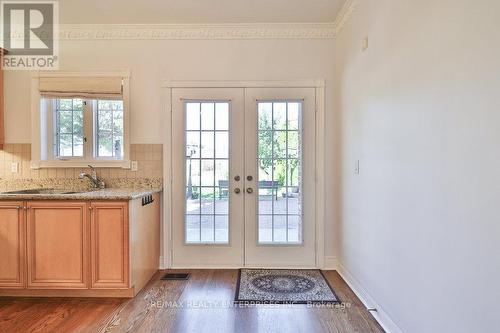 37 Castlegate Boulevard, Brampton, ON - Indoor Photo Showing Other Room