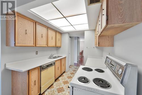 Ph5 - 3131 Bridletowne Circle, Toronto, ON - Indoor Photo Showing Kitchen With Double Sink