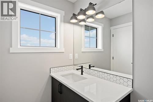 214 Fortosky Crescent, Saskatoon, SK - Indoor Photo Showing Bathroom