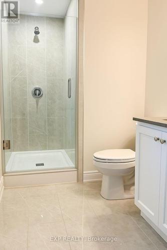 721 Franklin Boulevard, Cambridge, ON - Indoor Photo Showing Bathroom