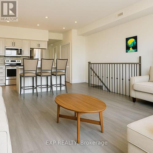 721 Franklin Boulevard, Cambridge, ON - Indoor