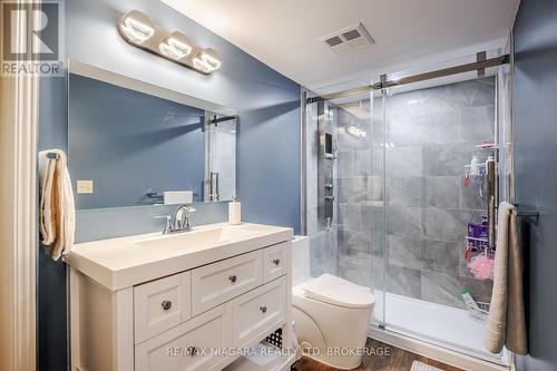 307 - 81 Scott Street, St. Catharines (Lakeport), ON - Indoor Photo Showing Bathroom