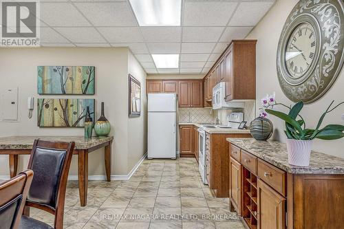 307 - 81 Scott Street, St. Catharines (Lakeport), ON - Indoor Photo Showing Kitchen