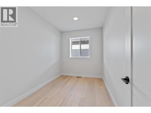 1840 10 Street Sw Unit# 9, Salmon Arm, BC - Indoor Photo Showing Other Room