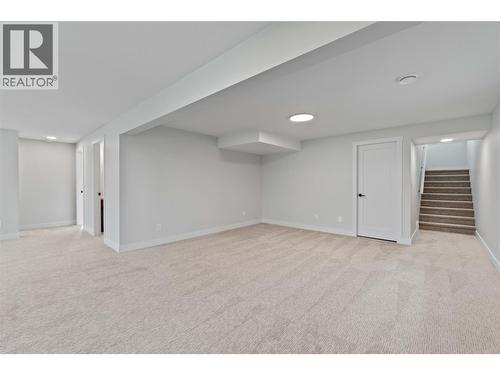 1840 10 Street Sw Unit# 9, Salmon Arm, BC - Indoor Photo Showing Other Room