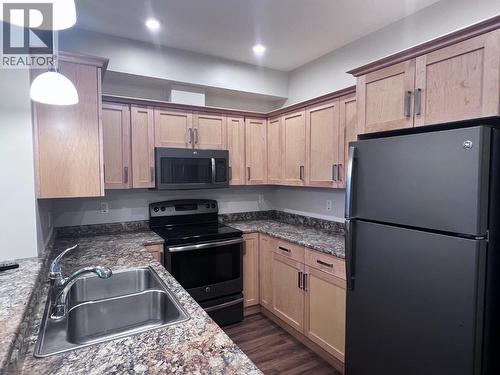 105 3684 Princess Crescent, Smithers, BC - Indoor Photo Showing Kitchen With Double Sink