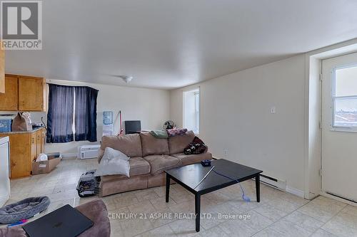 156 Mackay Street, Pembroke, ON - Indoor Photo Showing Living Room