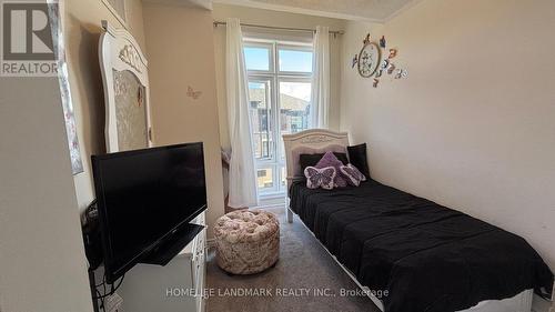 42 Lake Trail Way, Whitby, ON - Indoor Photo Showing Bedroom