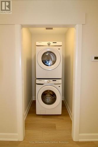 844 22Nd Avenue A, Hanover, ON - Indoor Photo Showing Laundry Room