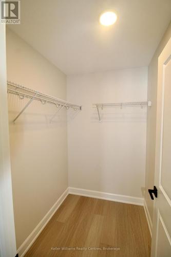 844 22Nd Avenue A, Hanover, ON - Indoor With Storage