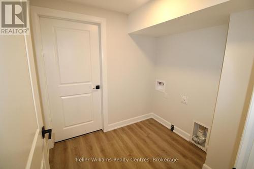 844 22Nd Avenue A, Hanover, ON - Indoor Photo Showing Other Room