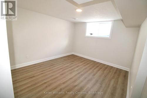 844 22Nd Avenue A, Hanover, ON - Indoor Photo Showing Other Room