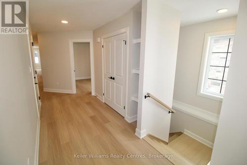 844 22Nd Avenue A, Hanover, ON - Indoor Photo Showing Other Room