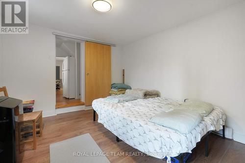 166 Fifth Avenue, Ottawa, ON - Indoor Photo Showing Bedroom